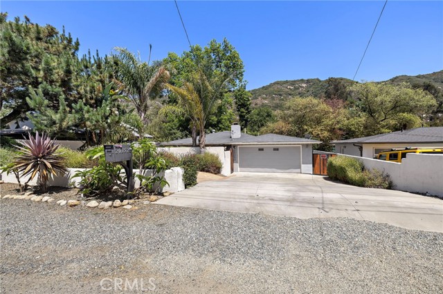 20352 Laguna Canyon Road, Laguna Beach CA: https://media.crmls.org/medias/6146a469-6f7d-42fb-8e44-2b5631a42cc3.jpg