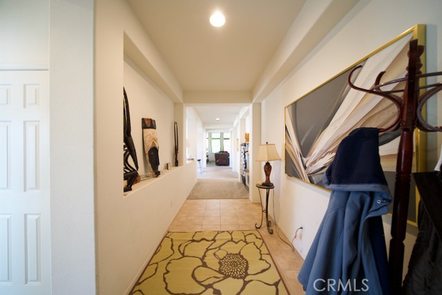 https://media.crmls.org/medias/61472108-f3cb-4a56-a083-8fa45f25f8ab.jpg?preset=X-Large