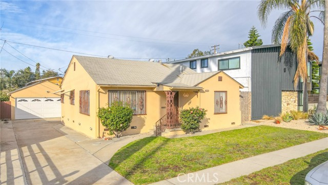 Detail Gallery Image 1 of 1 For 1711 Freeman Ave, Long Beach,  CA 90804 - 2 Beds | 1 Baths