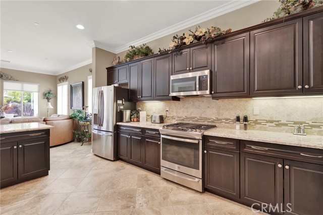 Detail Gallery Image 11 of 43 For 381 Nesting Bird, Beaumont,  CA 92223 - 2 Beds | 2/1 Baths