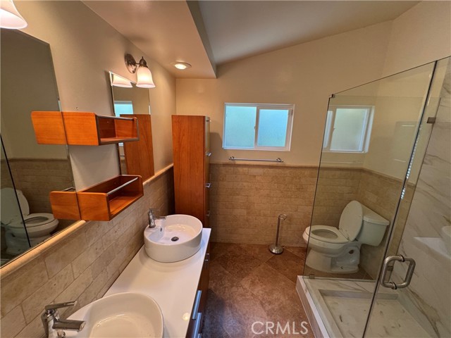 20537 Aetna Street, Woodland Hills CA: https://media.crmls.org/medias/6147b507-dd89-4183-93ff-97c0a2967b8c.jpg