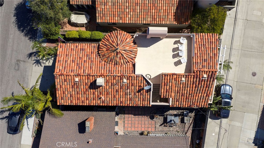 https://media.crmls.org/medias/6147cdb7-8028-4430-8e1f-928dda8948cb.jpg?preset=X-Large