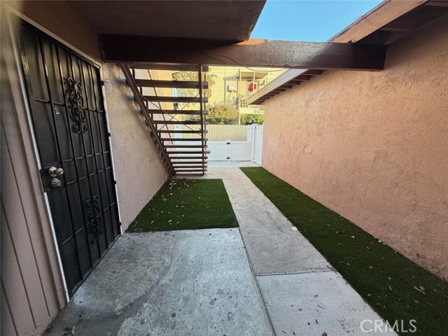 Detail Gallery Image 10 of 47 For 2153 W Brownwood, Anaheim,  CA 92801 - – Beds | – Baths