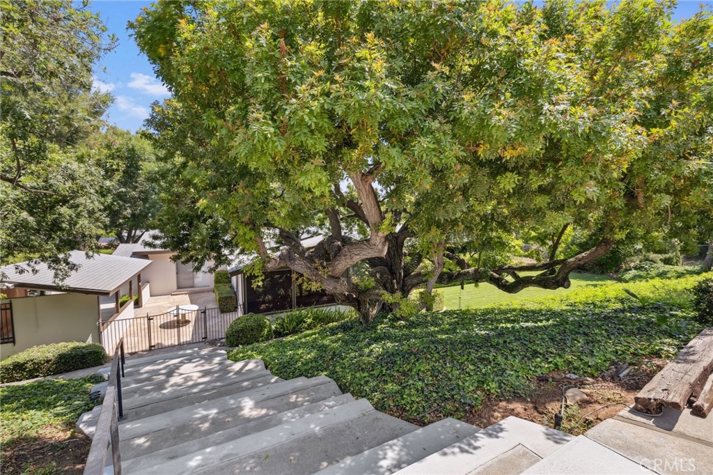 MLS #IV25152411 img 43