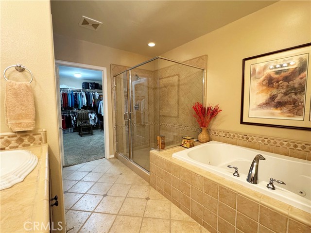 Detail Gallery Image 14 of 55 For 23754 Walnut Creek Ct, Valencia,  CA 91354 - 3 Beds | 3/1 Baths