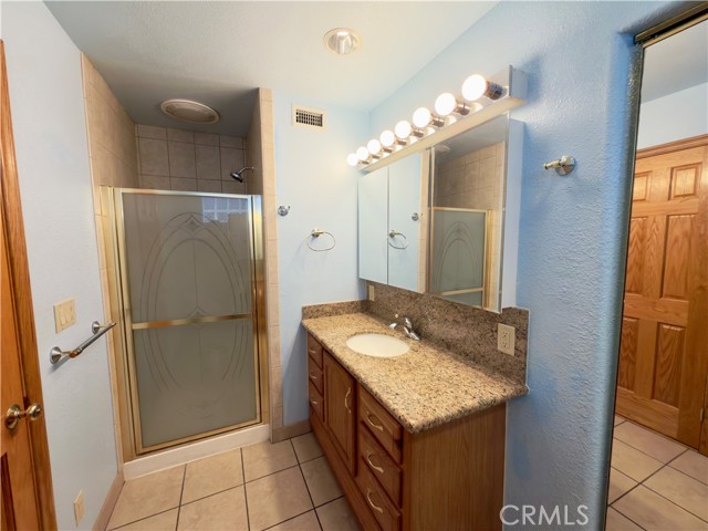 Detail Gallery Image 22 of 27 For 4917 Burnaby Dr, Covina,  CA 91724 - 3 Beds | 2 Baths