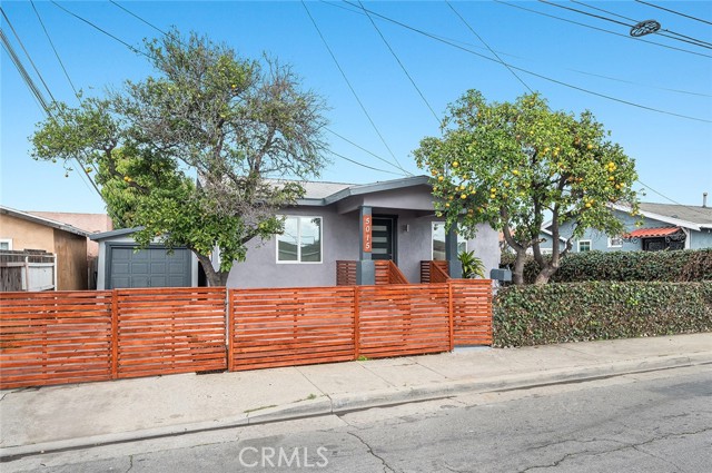 Detail Gallery Image 2 of 42 For 5015 Verona St, East Los Angeles,  CA 90022 - 3 Beds | 2 Baths
