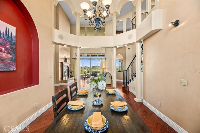 37654 Calle De Lobo, Murrieta CA: https://media.crmls.org/medias/614dc1b8-a6b1-4384-a3db-7ed6a603547d.jpg