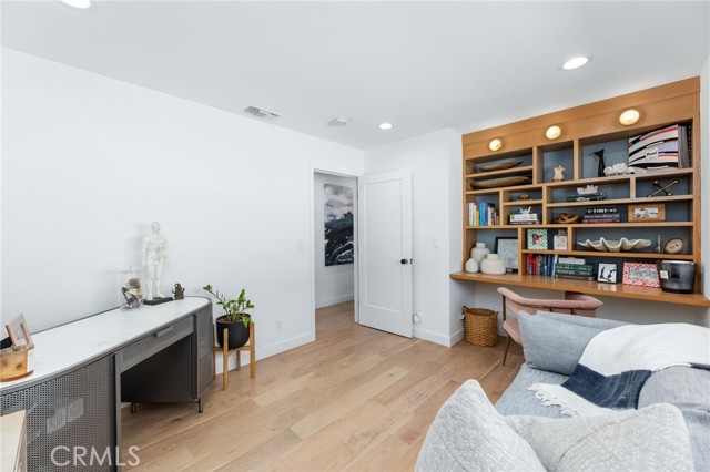 Detail Gallery Image 40 of 59 For 1707 10th St, Manhattan Beach,  CA 90266 - 4 Beds | 2/2 Baths