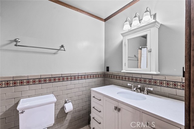 1719 Monte Vista Street, Pasadena CA: https://media.crmls.org/medias/614fc0f9-3986-4202-9c48-2efa2f0be591.jpg