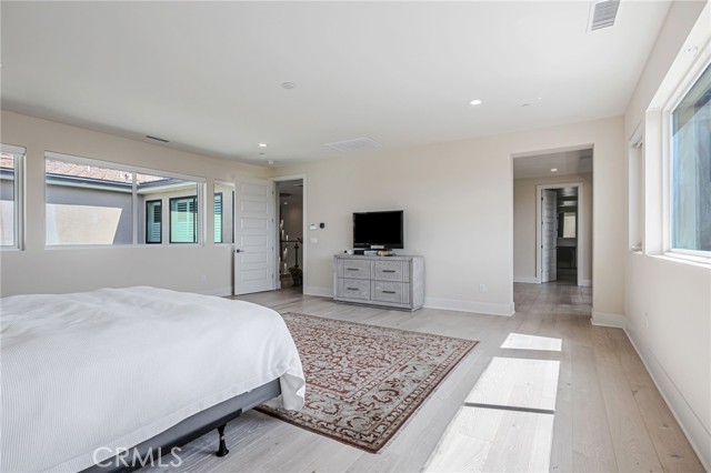 Detail Gallery Image 40 of 71 For 20532 W Birmingham Way, Porter Ranch,  CA 91326 - 4 Beds | 4/1 Baths