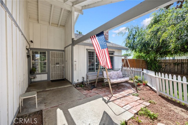4060 Olive Street, Chino CA: https://media.crmls.org/medias/61516ce8-79ba-4899-a104-e0450eb939eb.jpg