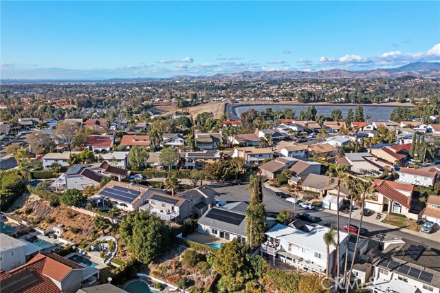 Detail Gallery Image 2 of 26 For 26602 Lira Cir, Mission Viejo,  CA 92691 - 3 Beds | 2 Baths