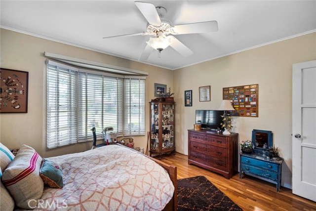 132 N Jewell Place, Orange CA: https://media.crmls.org/medias/61535d43-c2d6-4a16-bac6-b8f264bd2042.jpg