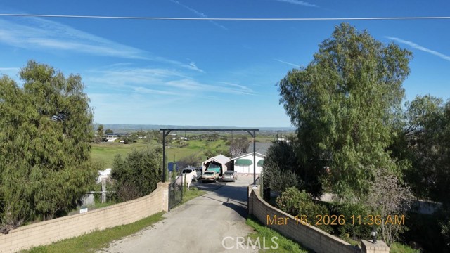 Detail Gallery Image 2 of 5 For 5770 Serrano, Paso Robles,  CA 93446 - 6 Beds | 4 Baths