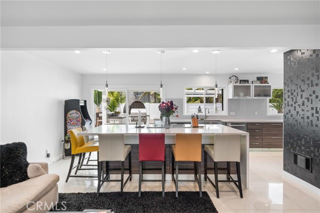 Detail Gallery Image 11 of 61 For 20191 Imperial Cove Ln, Huntington Beach,  CA 92646 - 3 Beds | 3 Baths