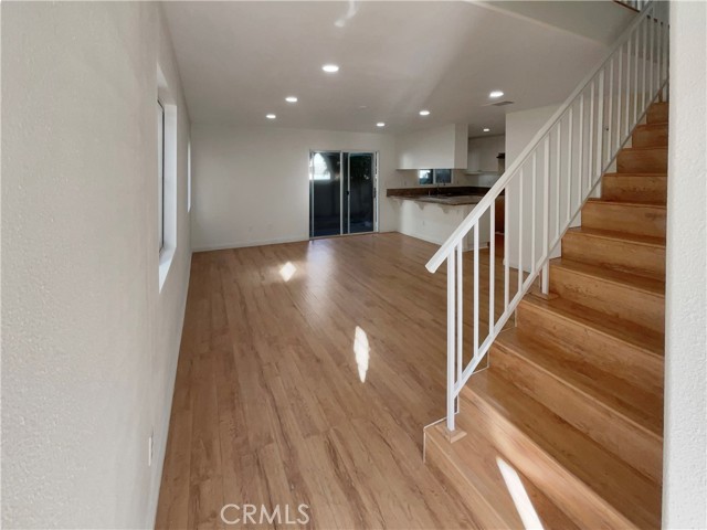 Detail Gallery Image 9 of 33 For 3247 Garden, Hawthorne,  CA 90250 - 3 Beds | 3 Baths