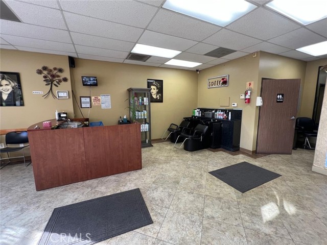7092 E Gage Avenue, Commerce CA: https://media.crmls.org/medias/6153a1af-c66c-40ee-9ea8-b97f7c39fa31.jpg