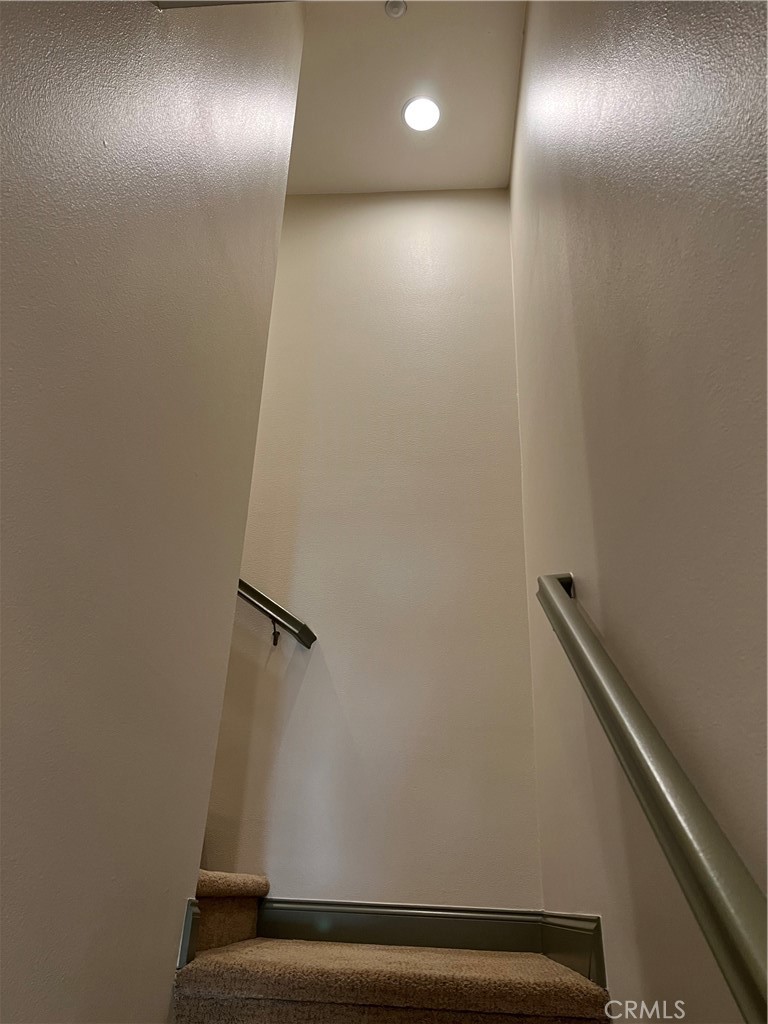 https://media.crmls.org/medias/6153c7fa-63a3-4742-9d96-7ca3460caff6.jpg?preset=X-Large