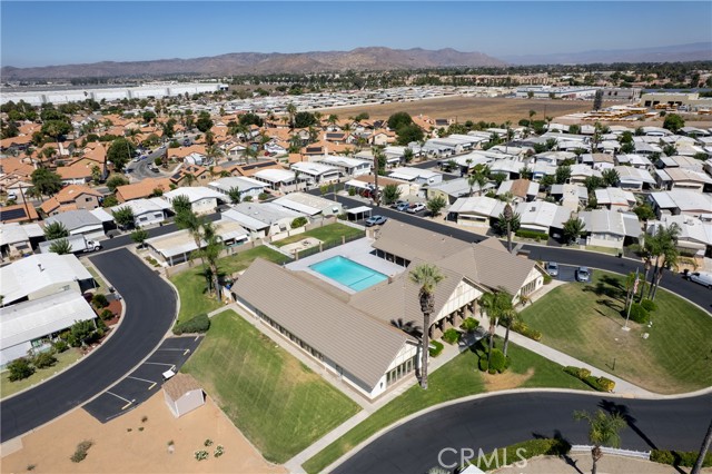 575 S Lyon, Hemet CA: https://media.crmls.org/medias/61549f59-5d1d-4388-a48d-fa040f68158a.jpg