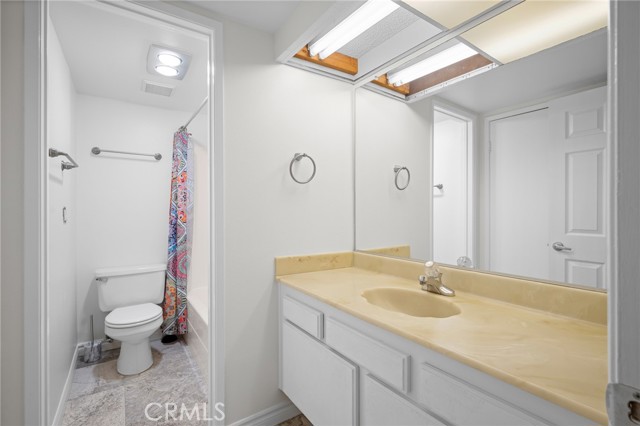 Detail Gallery Image 21 of 34 For 323 N Jackson #119,  Glendale,  CA 91206 - 2 Beds | 2/1 Baths