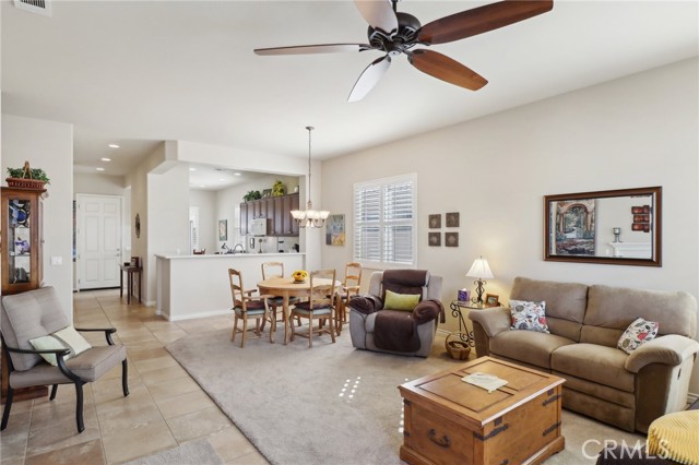 1665 Camino Sueno, Hemet CA: https://media.crmls.org/medias/6154f07b-4b04-42fd-9d6c-c0a9f982ba83.jpg