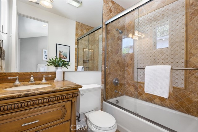 Detail Gallery Image 54 of 64 For 2516 Walnut Ave, Manhattan Beach,  CA 90266 - 5 Beds | 5/1 Baths