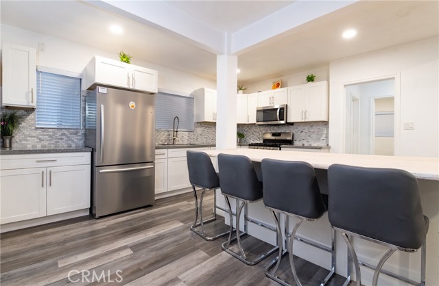 Detail Gallery Image 14 of 27 For 3980 Platt, Lynwood,  CA 90262 - 4 Beds | 2 Baths