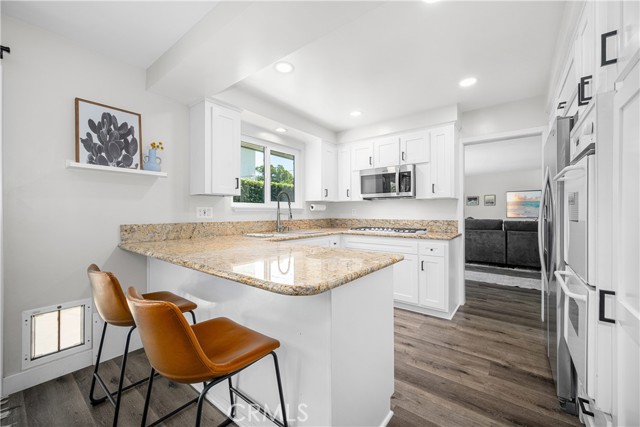 Detail Gallery Image 22 of 54 For 3600 Lama Ave, Long Beach,  CA 90808 - 3 Beds | 2 Baths