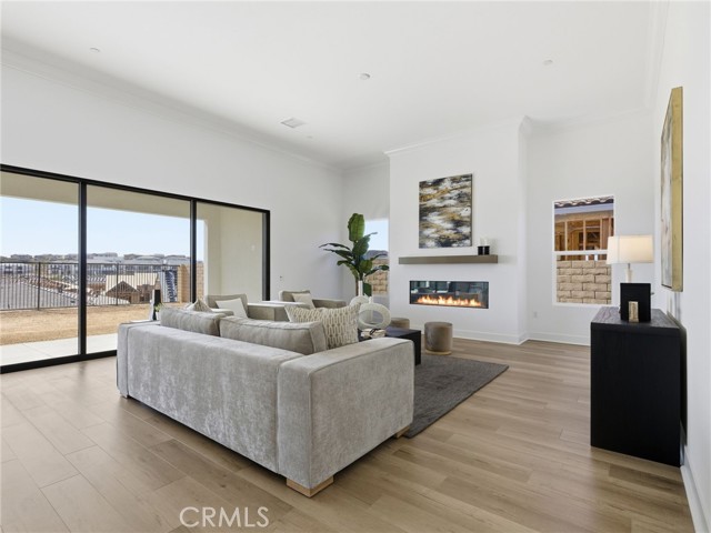 Detail Gallery Image 13 of 36 For 24150 W Corte Zafiro, Valencia,  CA 91354 - 4 Beds | 4/1 Baths