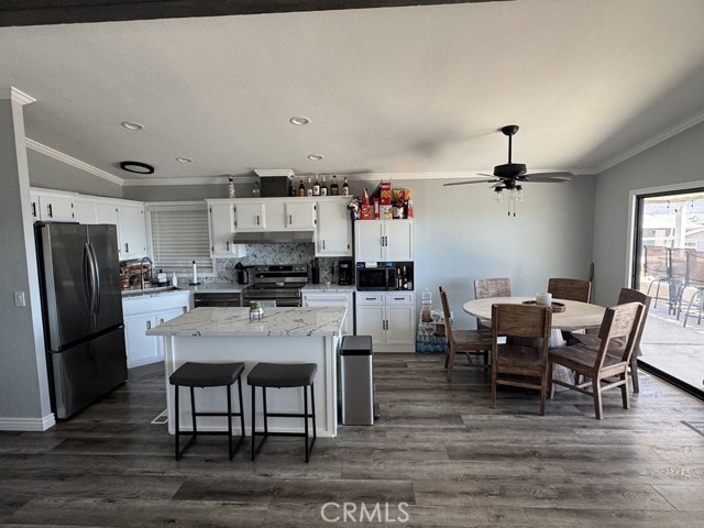 230 Thunderhead 2, Havasu Lake, CA 92363 Lane, Needles CA: https://media.crmls.org/medias/61587577-d610-4f83-8fd8-16e8f6213ec4.jpg