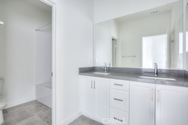 Detail Gallery Image 43 of 44 For 4076 E Lily Paseo #112,  Ontario,  CA 91761 - 3 Beds | 2/1 Baths