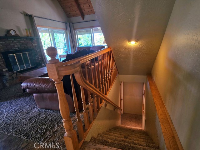 943 Grass Valley Road, Lake Arrowhead CA: https://media.crmls.org/medias/61593513-9d8a-4ca8-ab73-7f66f2b2fe8d.jpg