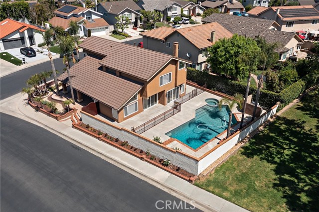 21572 Via Invierno, Lake Forest CA: https://media.crmls.org/medias/61597ae8-8d28-4a30-90c8-f0967ba89013.jpg