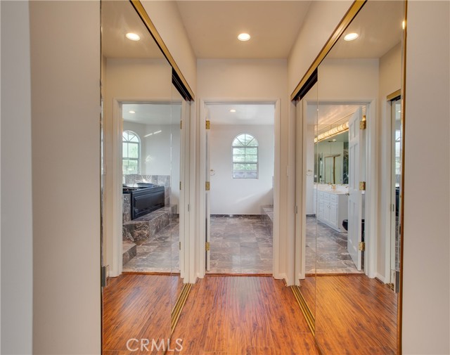 Detail Gallery Image 33 of 39 For 3667 Sawtelle Bld, Los Angeles,  CA 90066 - 5 Beds | 3/1 Baths