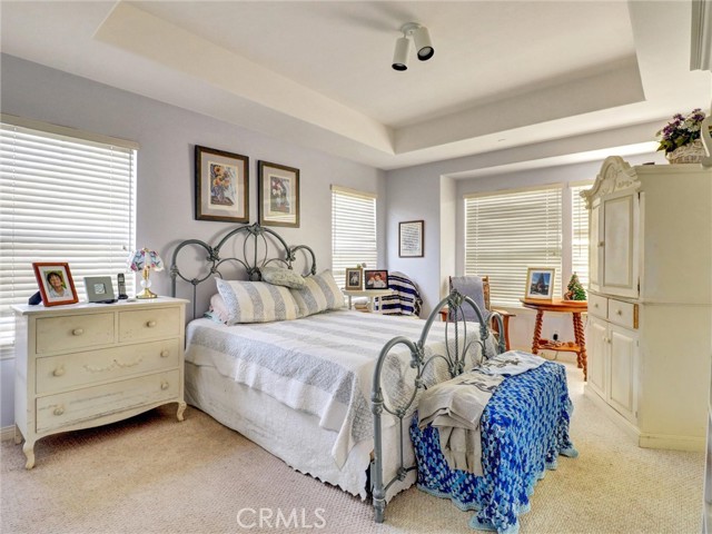 PRIMARY, 2 CLOSETS