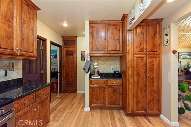 Detail Gallery Image 11 of 38 For 227 Santa Barbara Ave, Sugarloaf,  CA 92386 - 3 Beds | 2 Baths