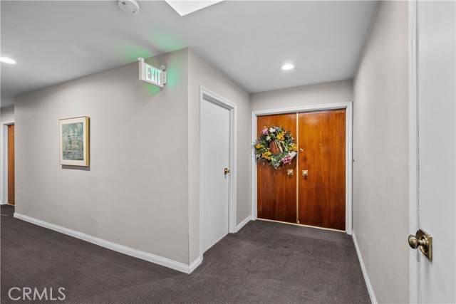 Detail Gallery Image 5 of 48 For 385 S Oakland Ave #305,  Pasadena,  CA 91101 - 3 Beds | 2 Baths