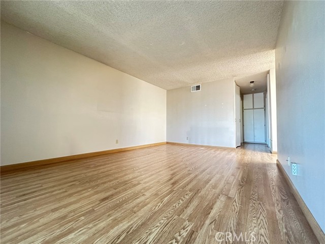 Detail Gallery Image 6 of 10 For 23371 Caminito Lazaro #251,  Laguna Hills,  CA 92653 - 2 Beds | 1 Baths