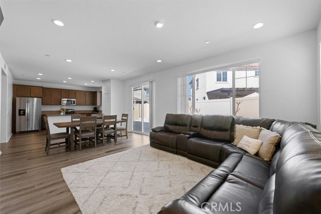 Detail Gallery Image 4 of 67 For 29161 Tarragon, Lake Elsinore,  CA 92530 - 4 Beds | 3 Baths