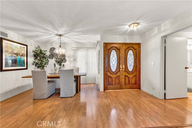 Detail Gallery Image 6 of 47 For 10924 Nighthawk Circle, Fountain Valley,  CA 92708 - 4 Beds | 2/1 Baths
