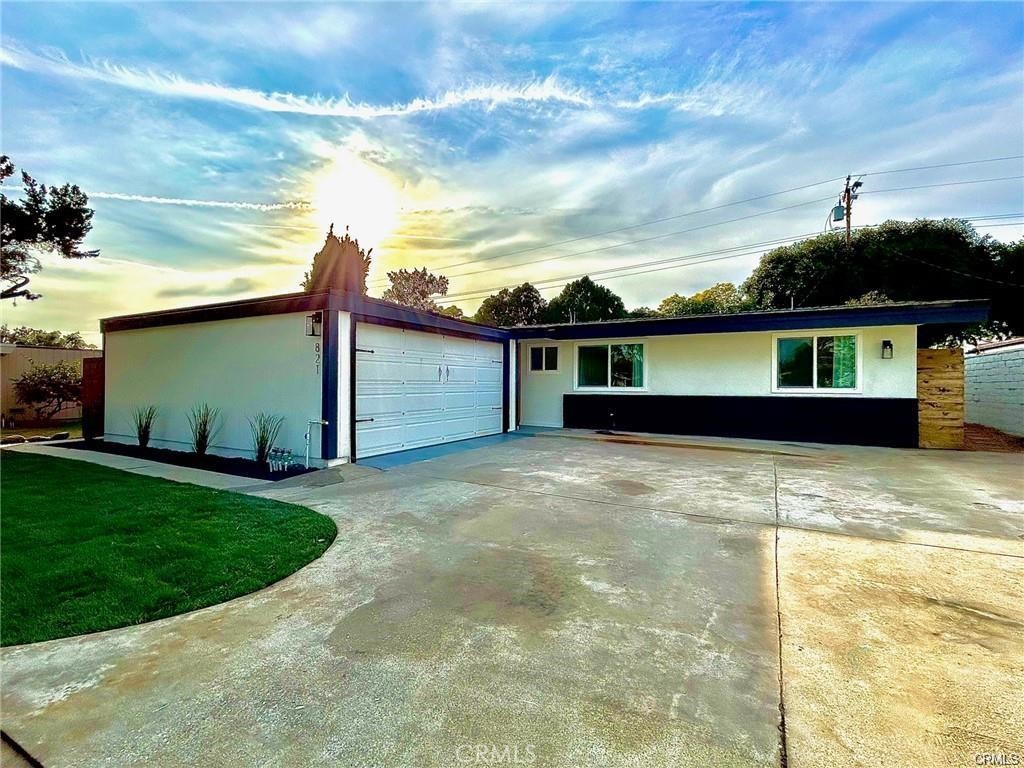 821 N Mountain View Place, Fullerton, CA 92831