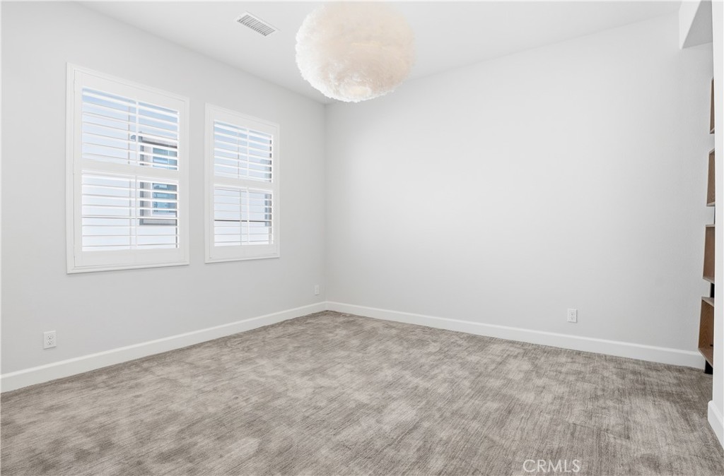 MLS #OC25270445 image #47