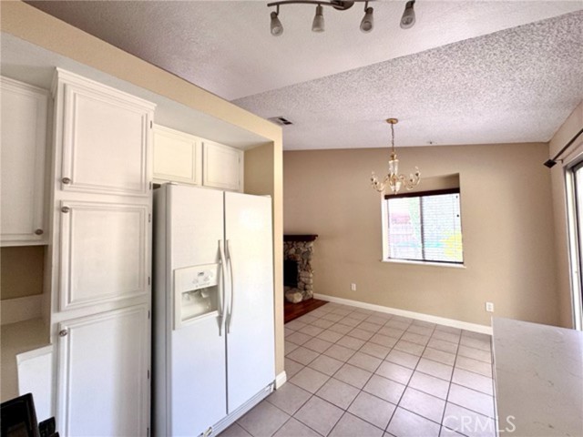 39761 Rustic Glen Drive, Temecula CA: https://media.crmls.org/medias/615e29f7-bf16-4b78-8f60-d4a7e3dbbda0.jpg