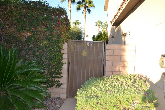 Detail Gallery Image 7 of 75 For 43247 Fiore St, Indio,  CA 92203 - 5 Beds | 2/1 Baths