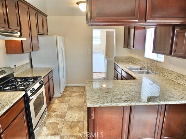 1301 W Robidoux Street, Wilmington CA: https://media.crmls.org/medias/615f7550-ea13-48de-879a-897de128965f.jpg