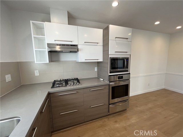 Detail Gallery Image 7 of 17 For 8304 Clinton Ave #6,  West Hollywood,  CA 90048 - 1 Beds | 1 Baths