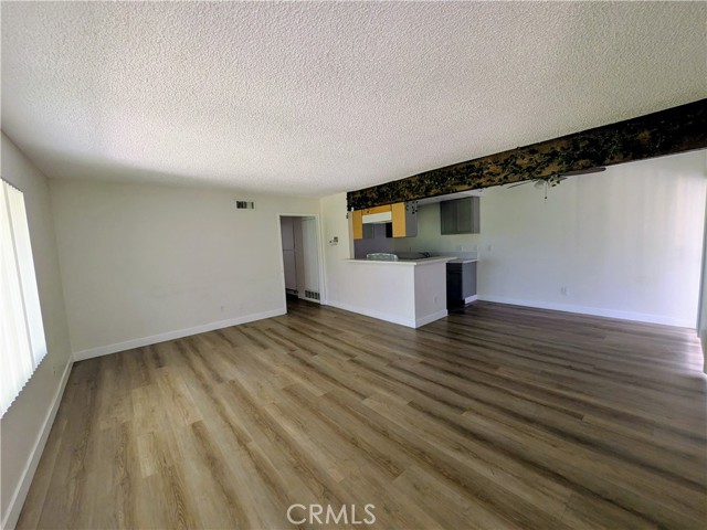 Detail Gallery Image 2 of 5 For 4146 Trevor, Hemet,  CA 92544 - 2 Beds | 1 Baths