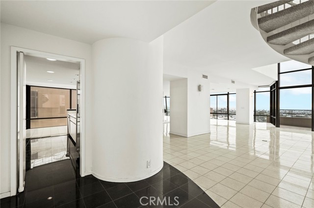 Detail Gallery Image 19 of 41 For 4265 Marina City Club Dr. Ph8,  Marina Del Rey,  CA 90292 - 2 Beds | 2/1 Baths