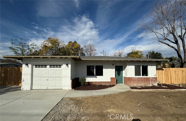 Detail Gallery Image 1 of 1 For 1584 W Summit Ave, Rialto,  CA 92377 - 3 Beds | 1 Baths